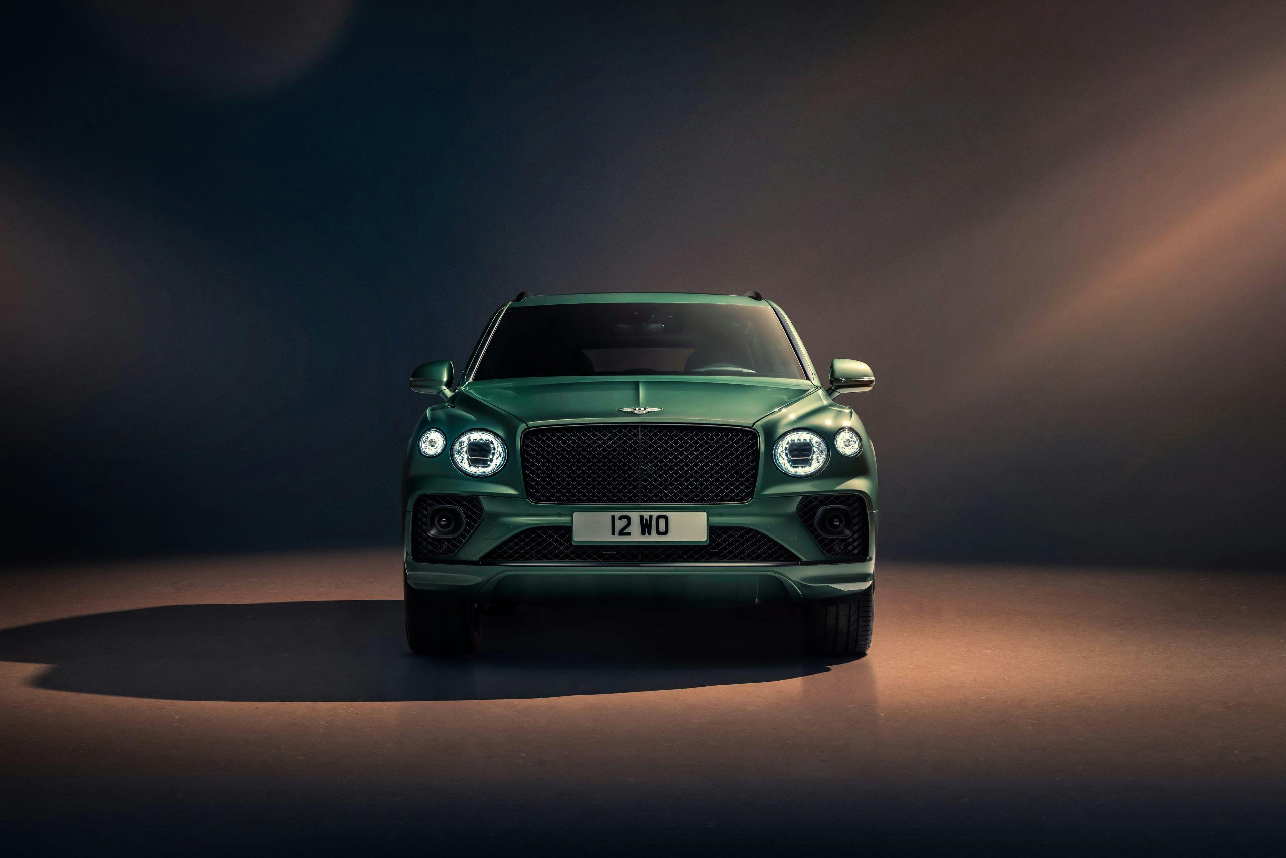 Bentley New Bentayga - Alpine Green - 6