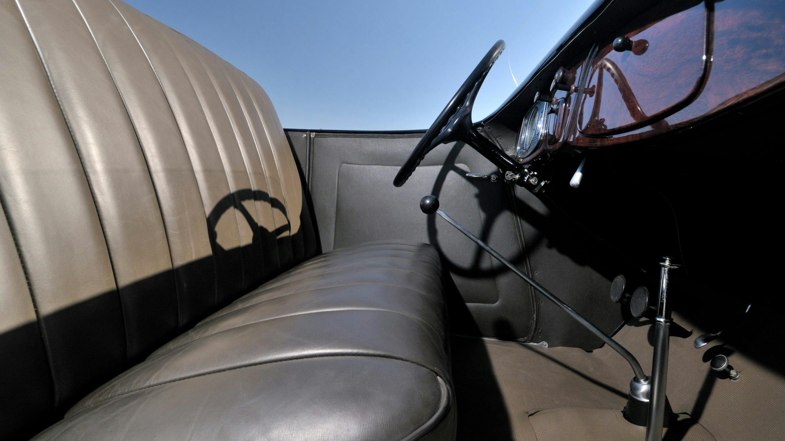 1933 Ford roadster Elgin race car interior