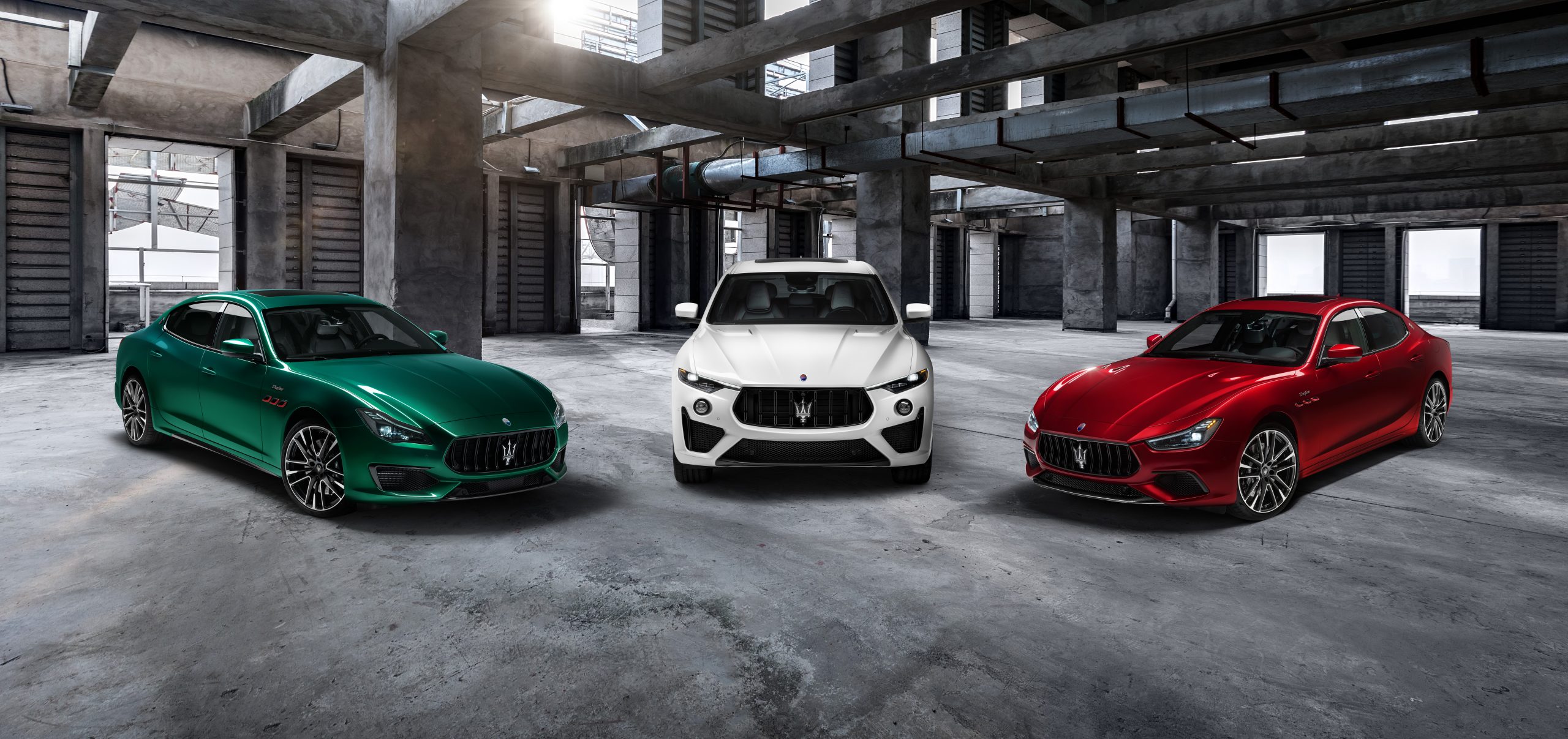 Maserati stuffs 580-hp Ferrari twin-turbo V-8 into Ghibli and