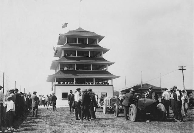 1913 indy 500 marmon National pagoda
