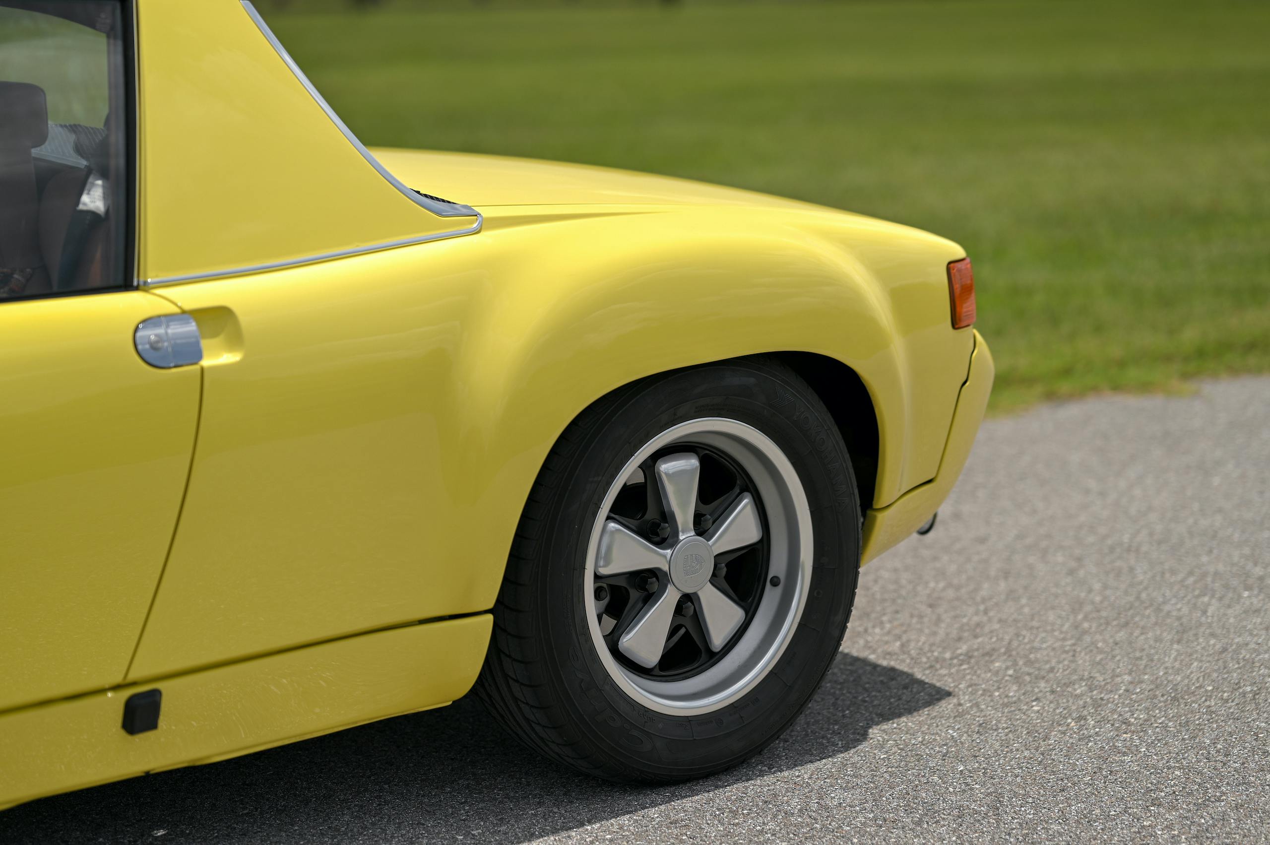 1972 Porsche 916 tire