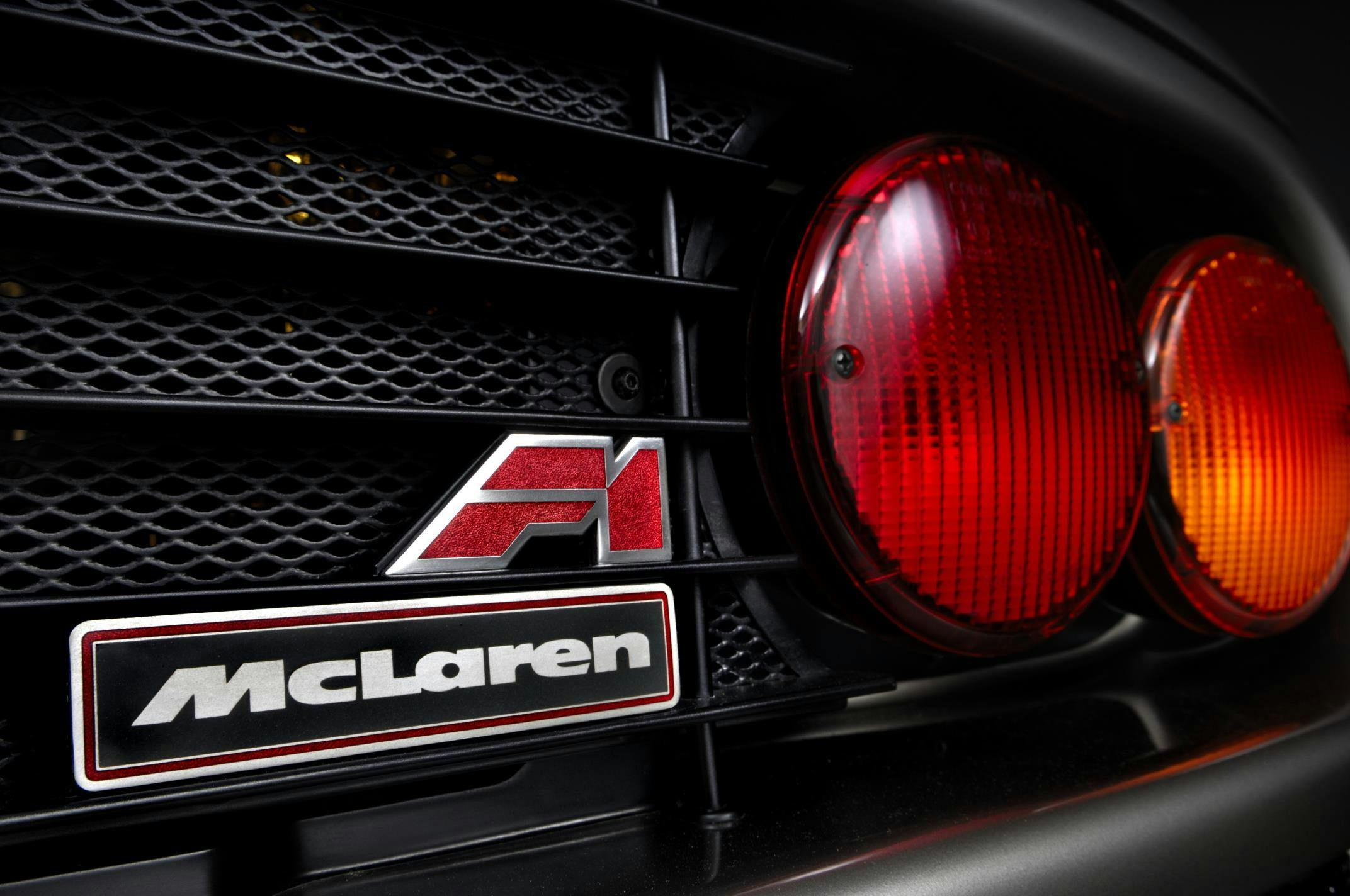 McLaren F1 rear badging and taillights