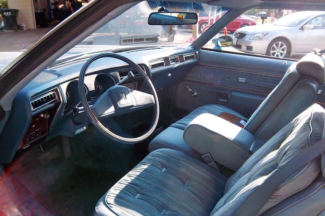 1977 Oldsmobile Cutlass Supreme Brougham coupe 4