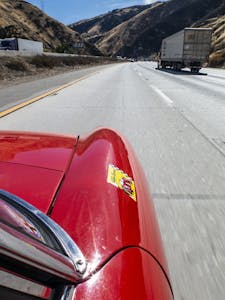 vintage 1967 alfa romeo duetto on interstate action