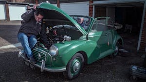 IT’S ALIVE! Tom and Bernie bring “Mable” the Morris Minor back to life | Barn Find Hunter – Ep. 85