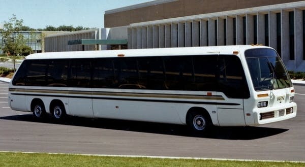 RTS Bus color front three-quarter