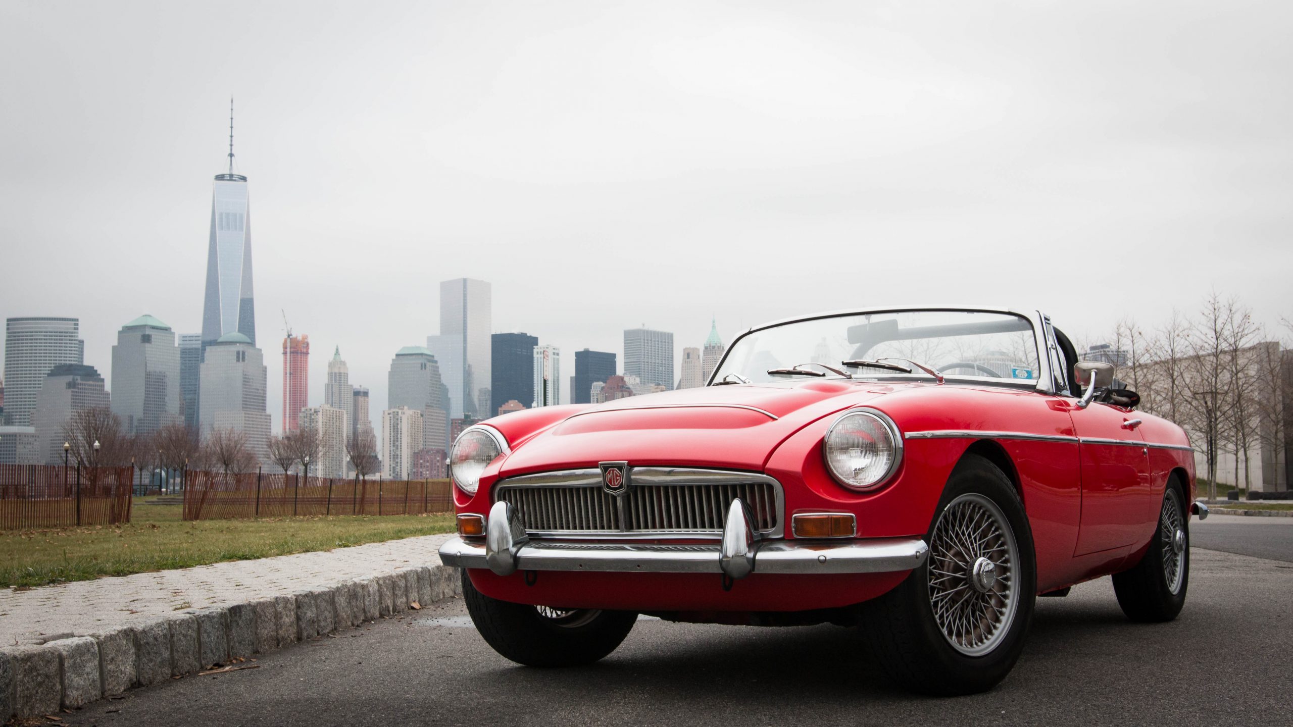 The 1968–69 MG MGC had size 3000 shoes to fill - Hagerty Media