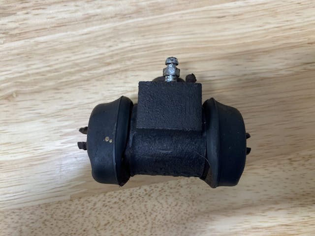 Austin healey wheel cylinder 2 Austin healey wheel cylinder 2