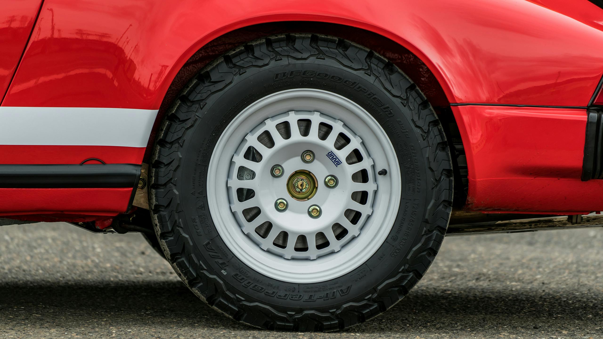 Avant-Garde Collection 911 Safari rear wheel