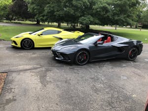 C7 corvettes driveway sides