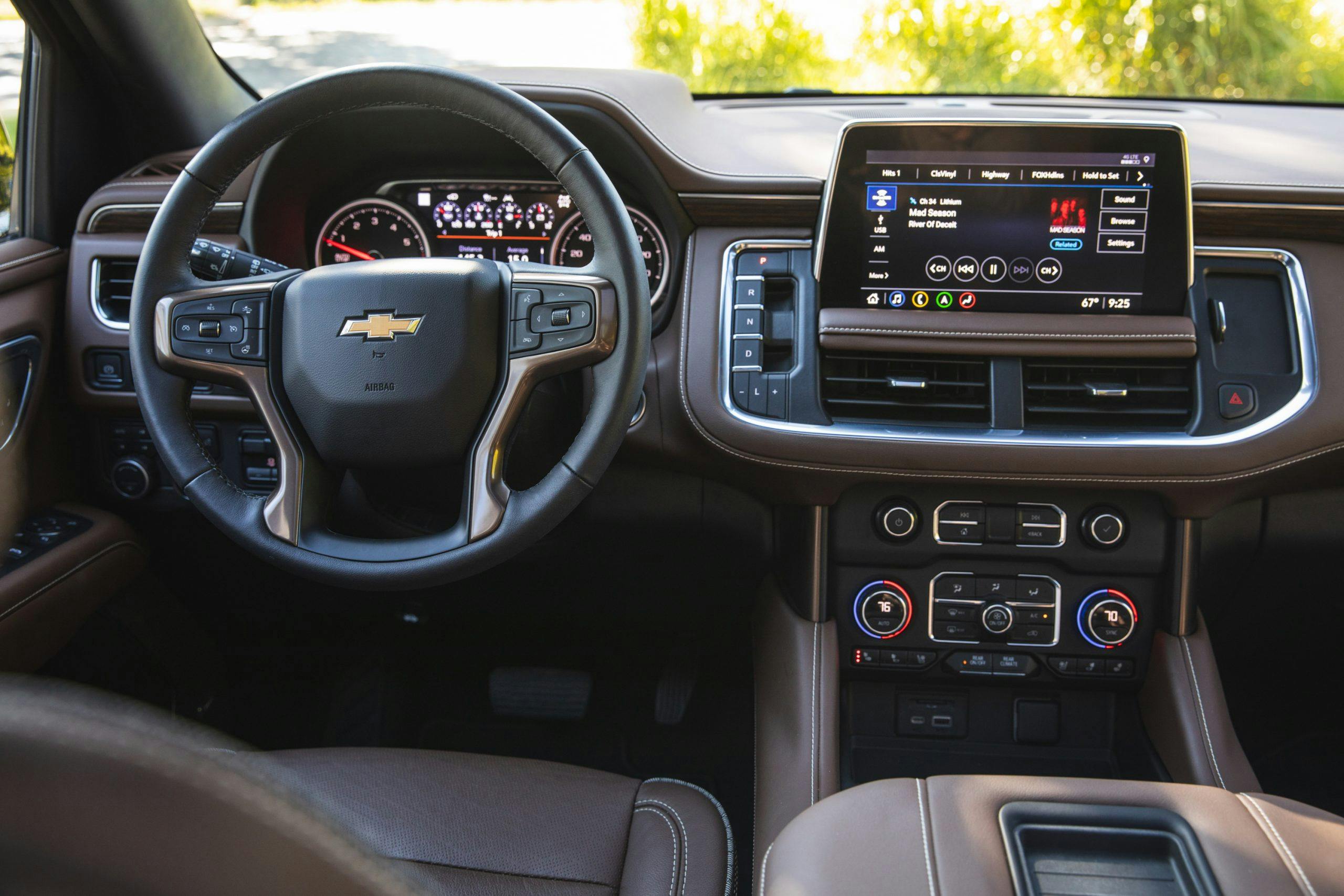 2021 Chevrolet Tahoe High Country interior front