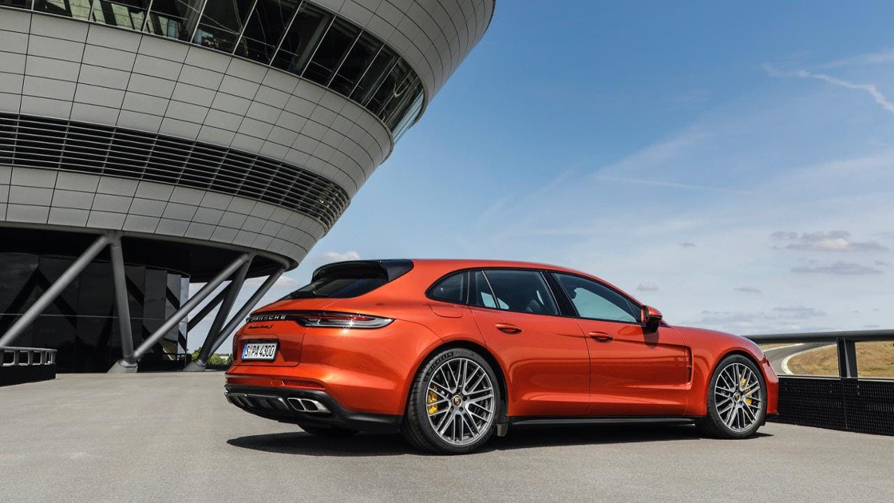 2021 Panamera 4S E-Hybrid Sport Turismo parked rear three quarter