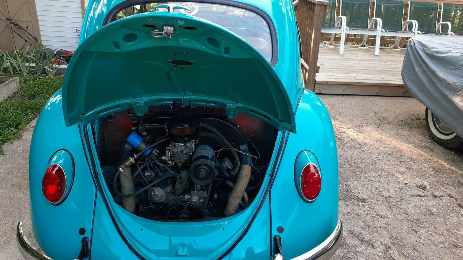 1962 Volkswagen Beetle sedan engine