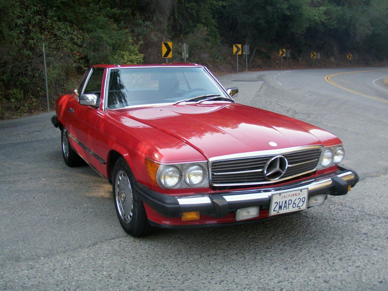 1986 Mercedes-Benz 560SL front