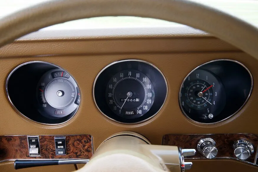 1969 pontiac grand prix sj dash