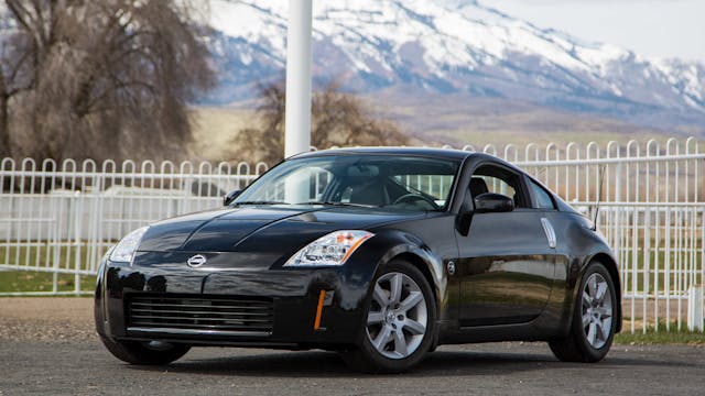 2003 Nissan 350Z front three-quarter