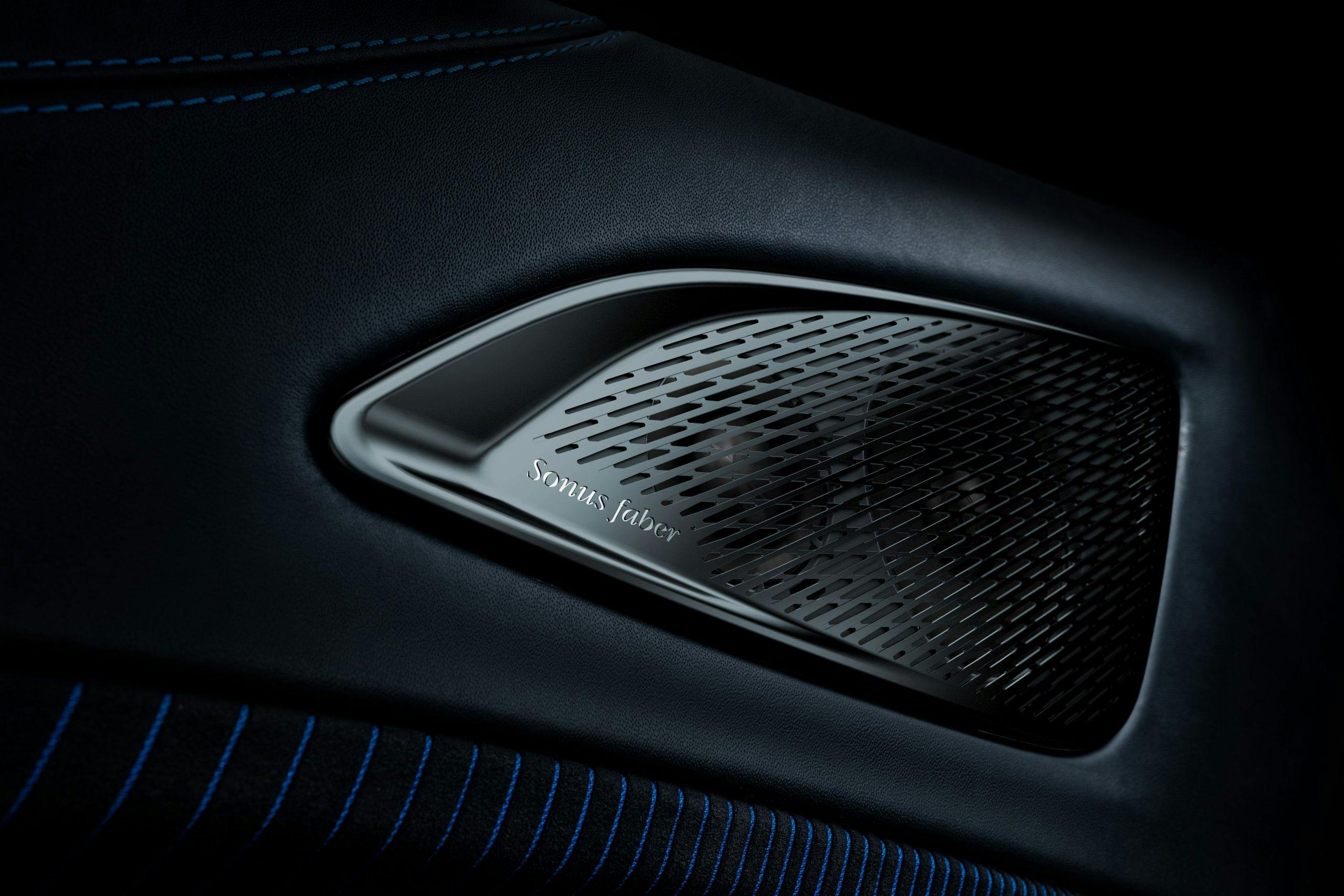 Maserati MC20 interior speaker leather