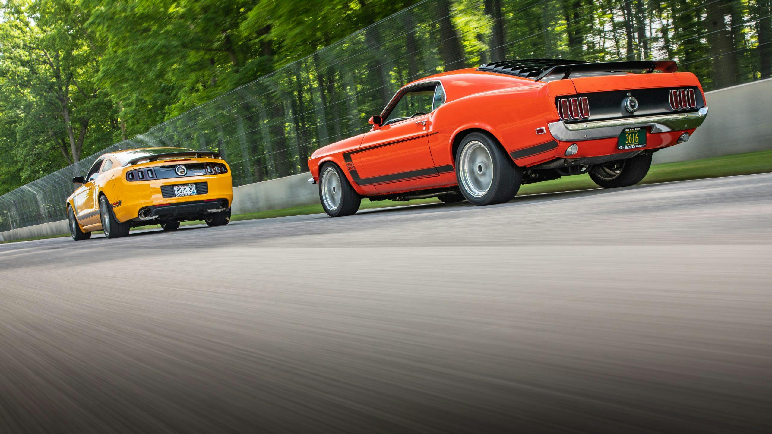 ford mustang boss 302 vintage vs modern track action