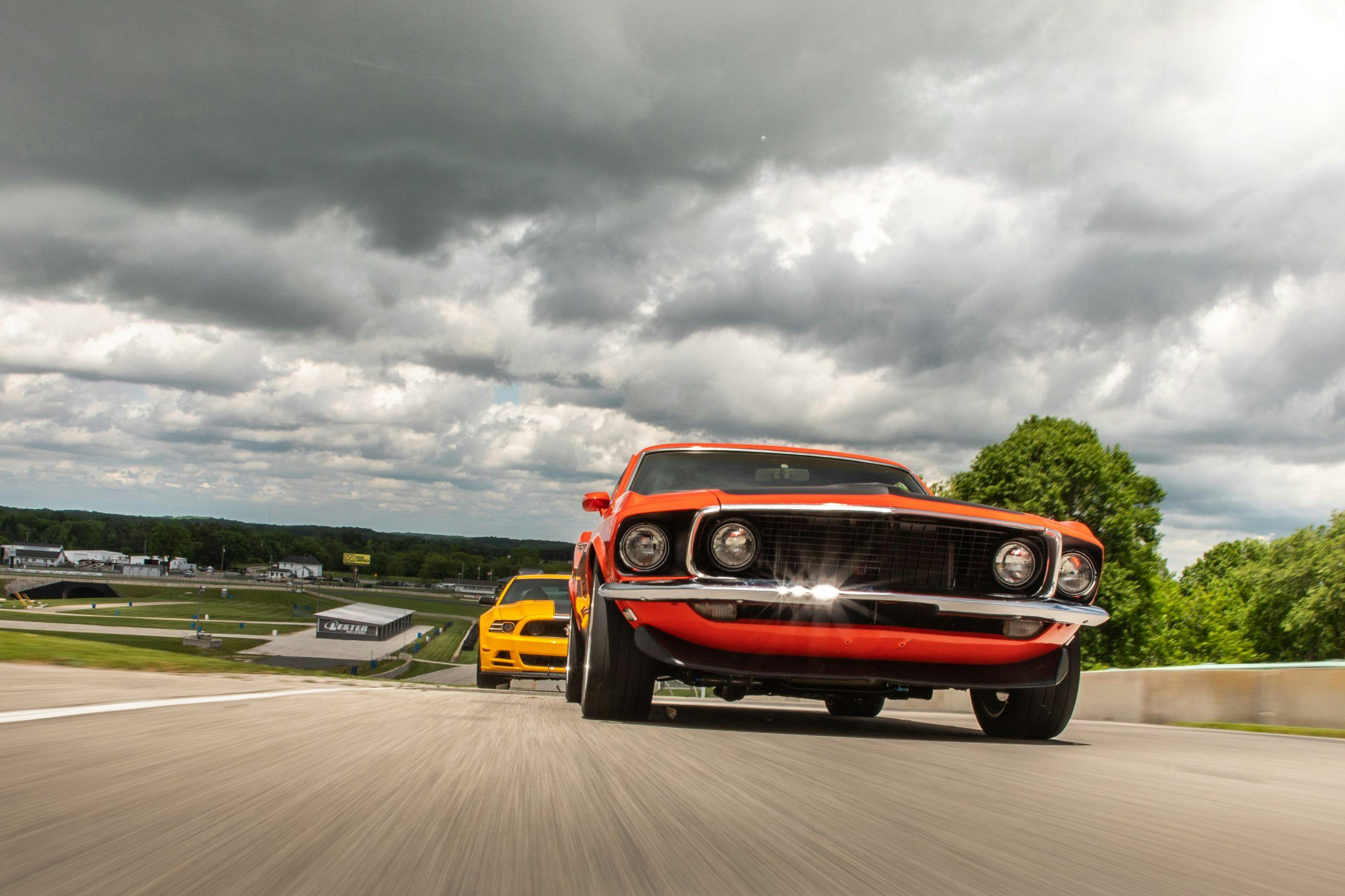 ford mustang boss 302 vintage front three-quarter