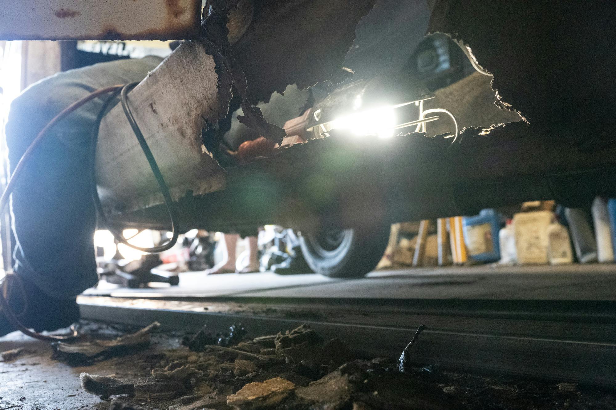 bmw 2002 rocker rust rot hole