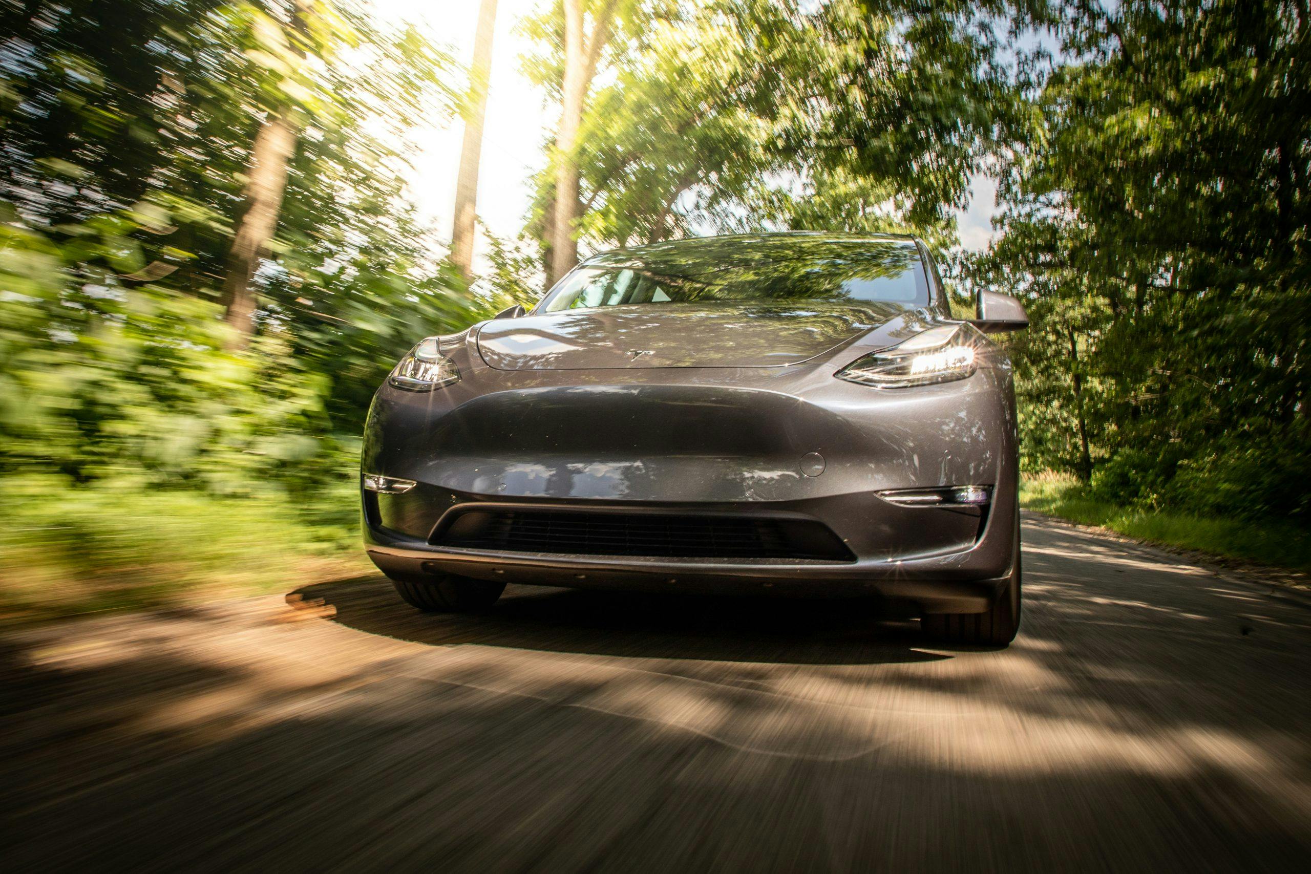 Tesla Model Y front dynamic road action