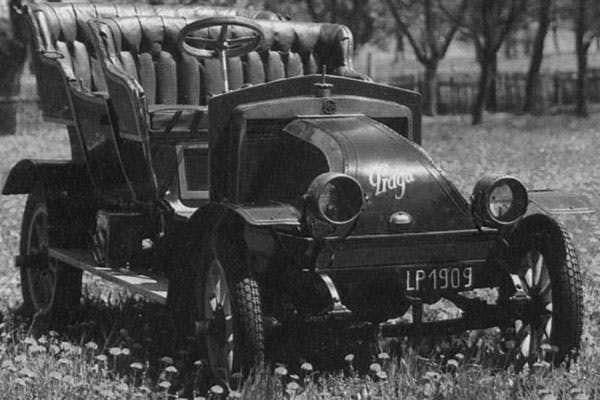 This fleet of fully functional vintage firetrucks is ready for adventure -  Hagerty Media