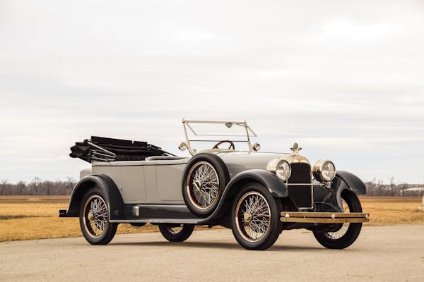 1922-Duesenberg-Model-A-Touring front three-quarter
