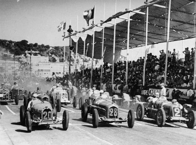rene dreyfus driving car 20 starting line takeoff 1934 nice france grand prix