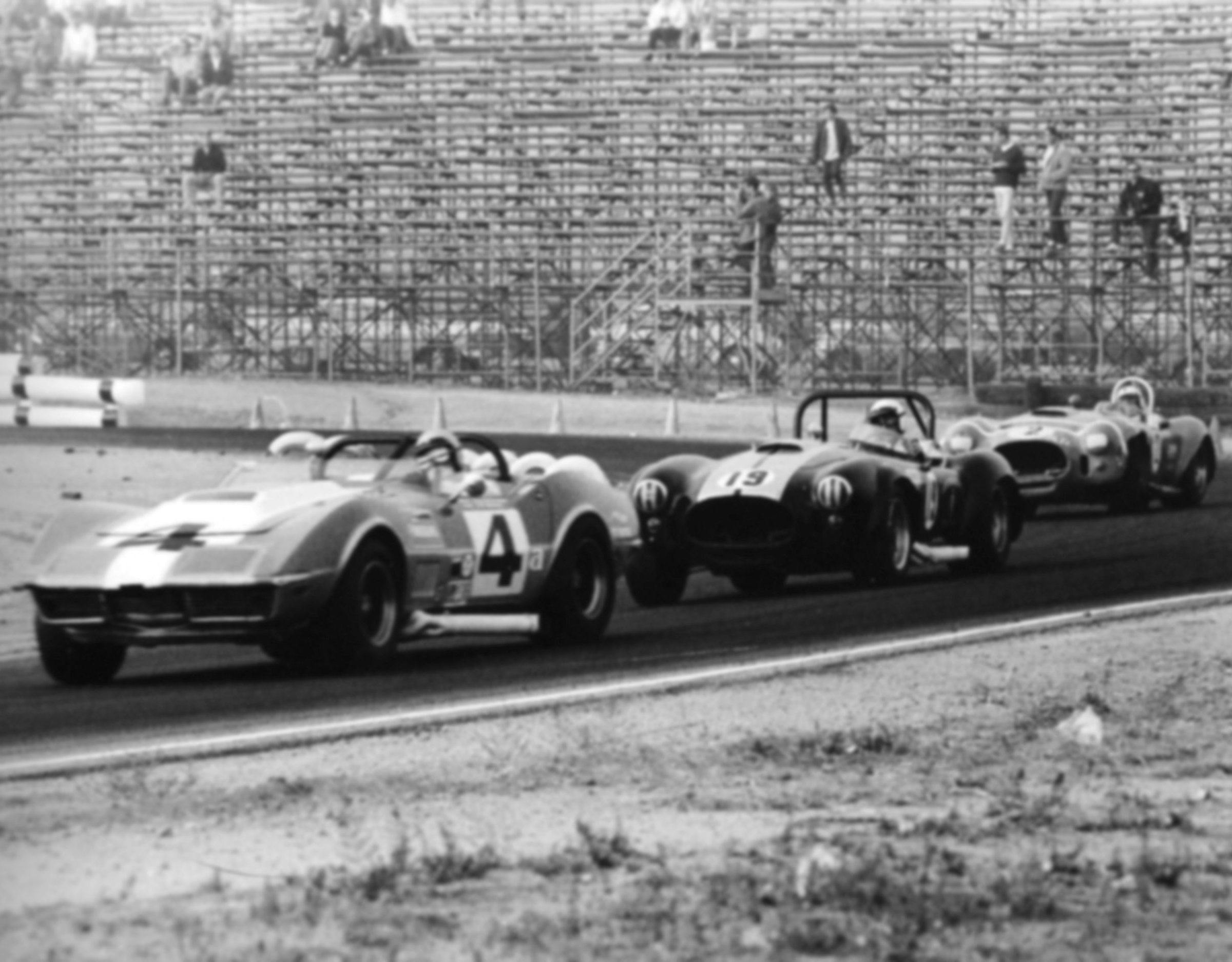 1965-Shelby-427-Competition-Cobra-_33