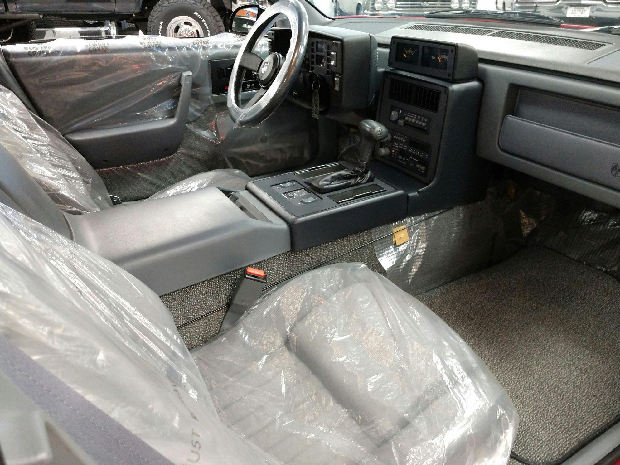 1988 pontiac fiero gt front interior