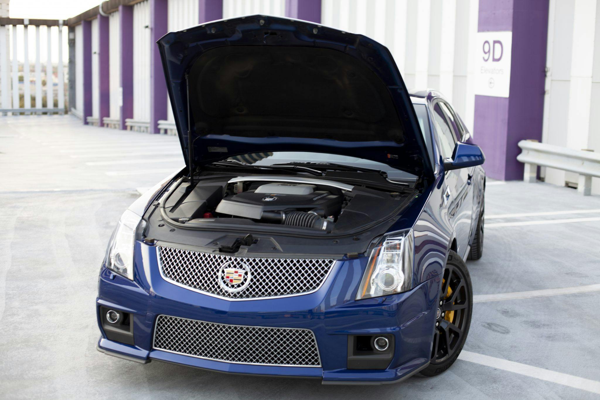 2012 Cadillac CTS-V Wagon front hood open