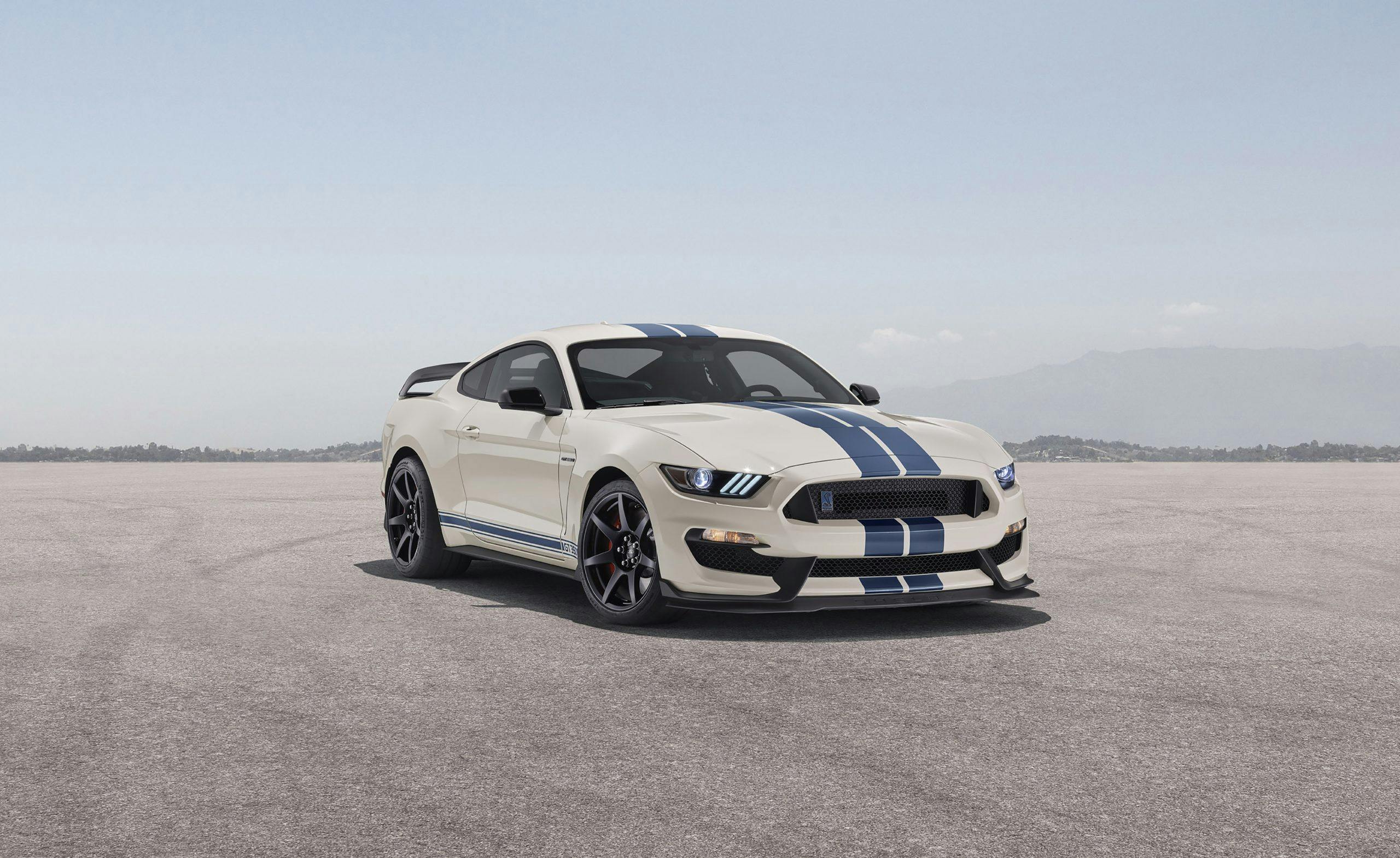 2020 Ford GT350R Heritage Edition Package front three quarter
