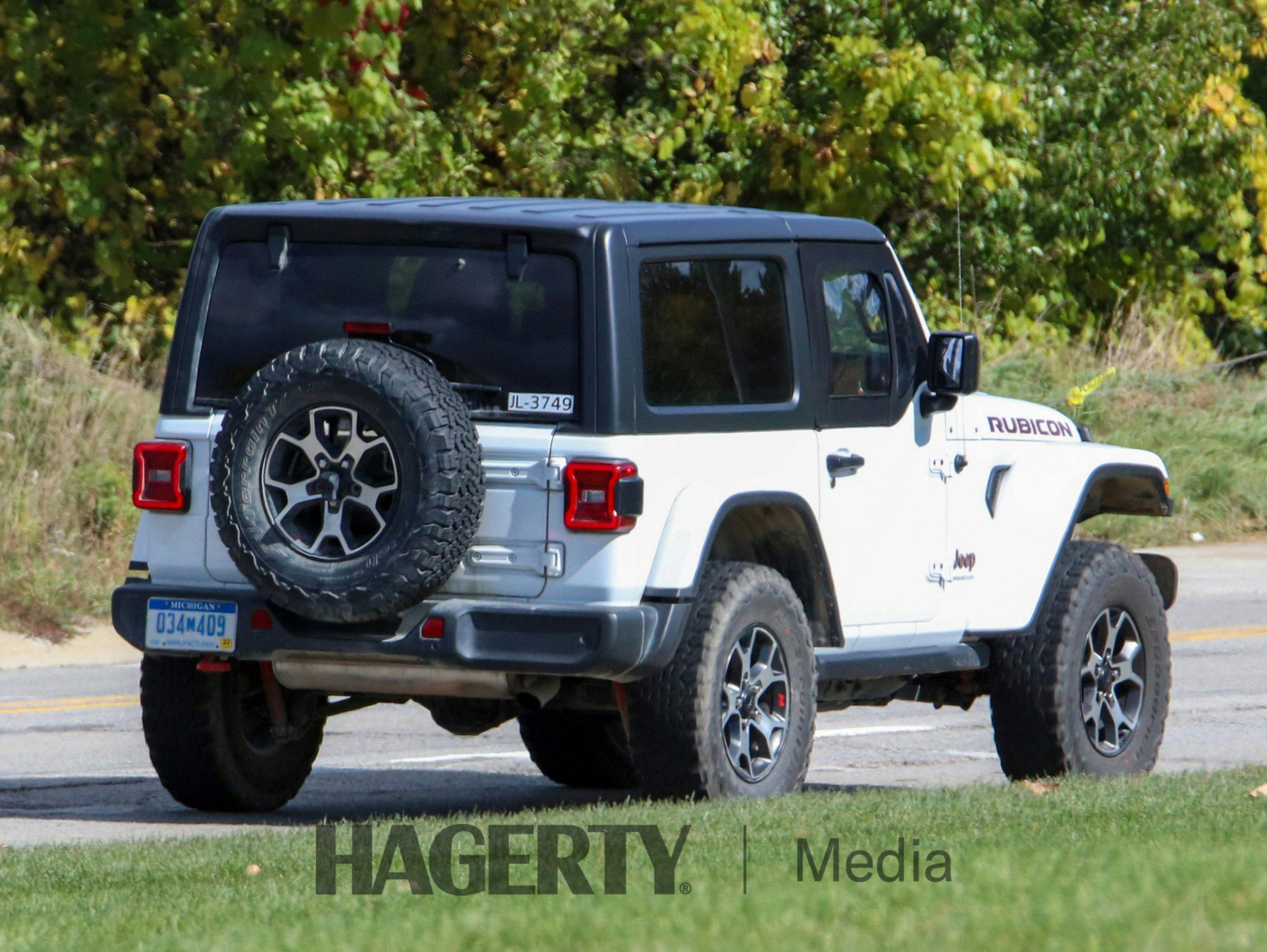 Jeep Wrangler half-door revealed testing in plain sight - Hagerty Media