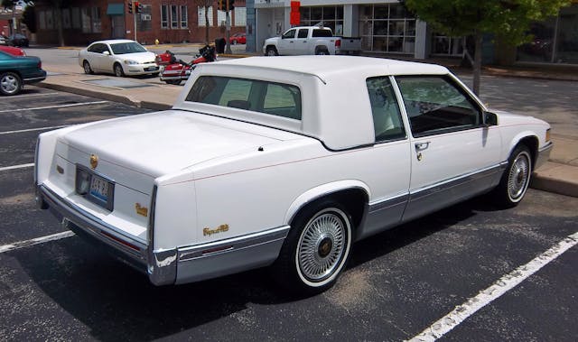 1991 Cadillac Coupe de Ville 03