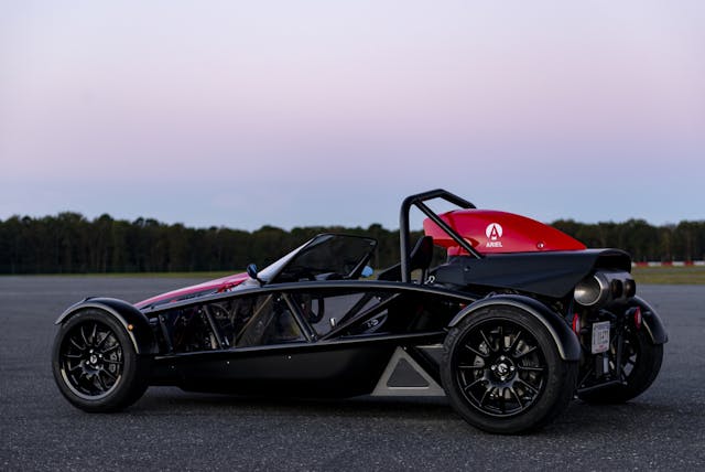 Ariel atom side profile