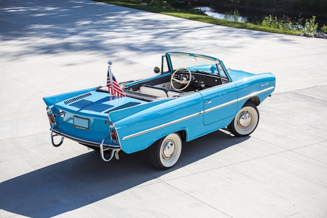 1966 Amphicar 770 rear three-quarter