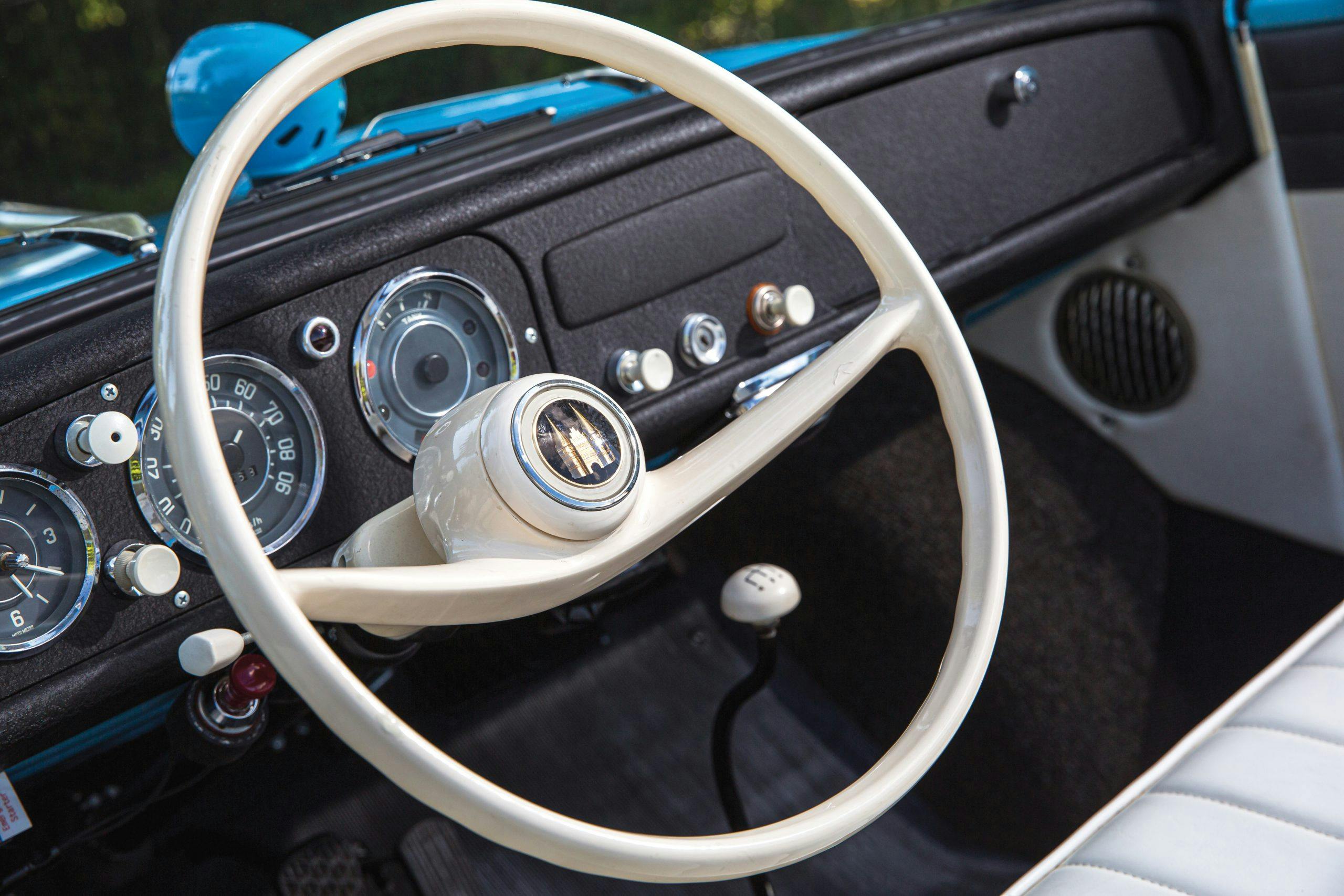 1966 Amphicar 770 interior