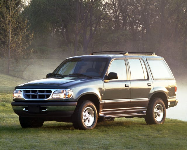 1996 Ford Explorer front three-quarter