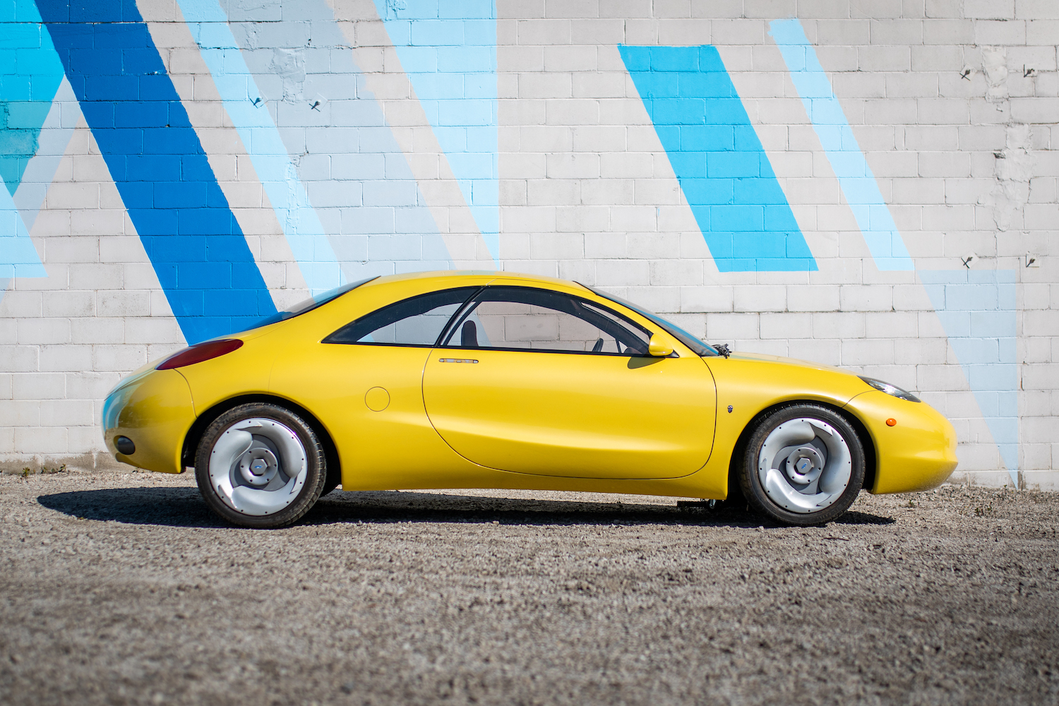 Ford_Ghia_Vivace_Concept2.jpg?