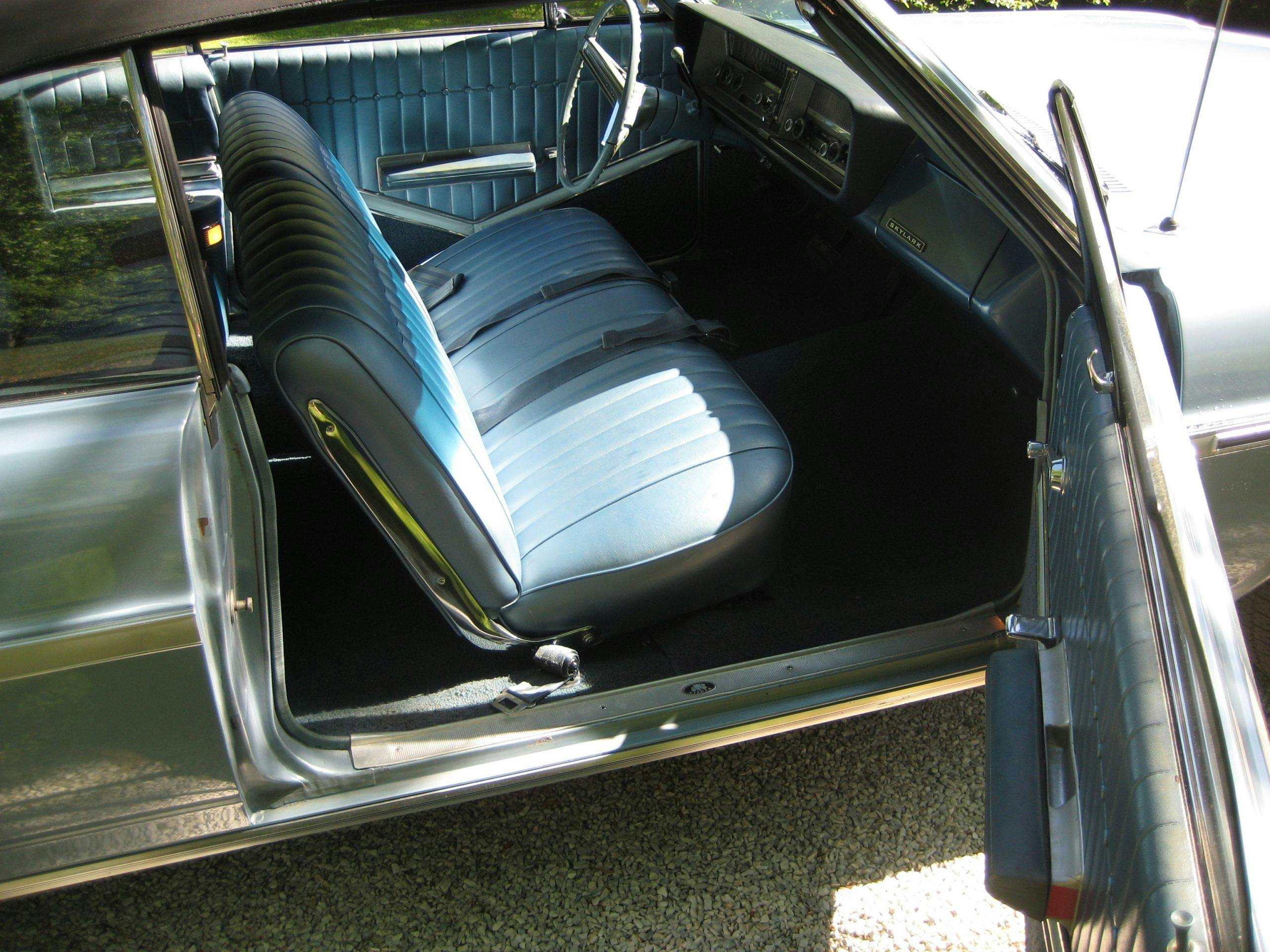 Buick Skylark interior