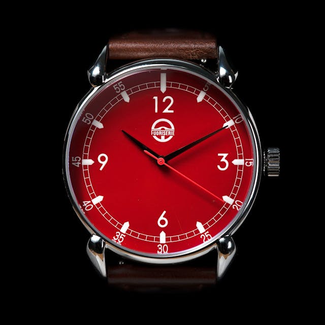Fuoriserie-rosso-red-watch