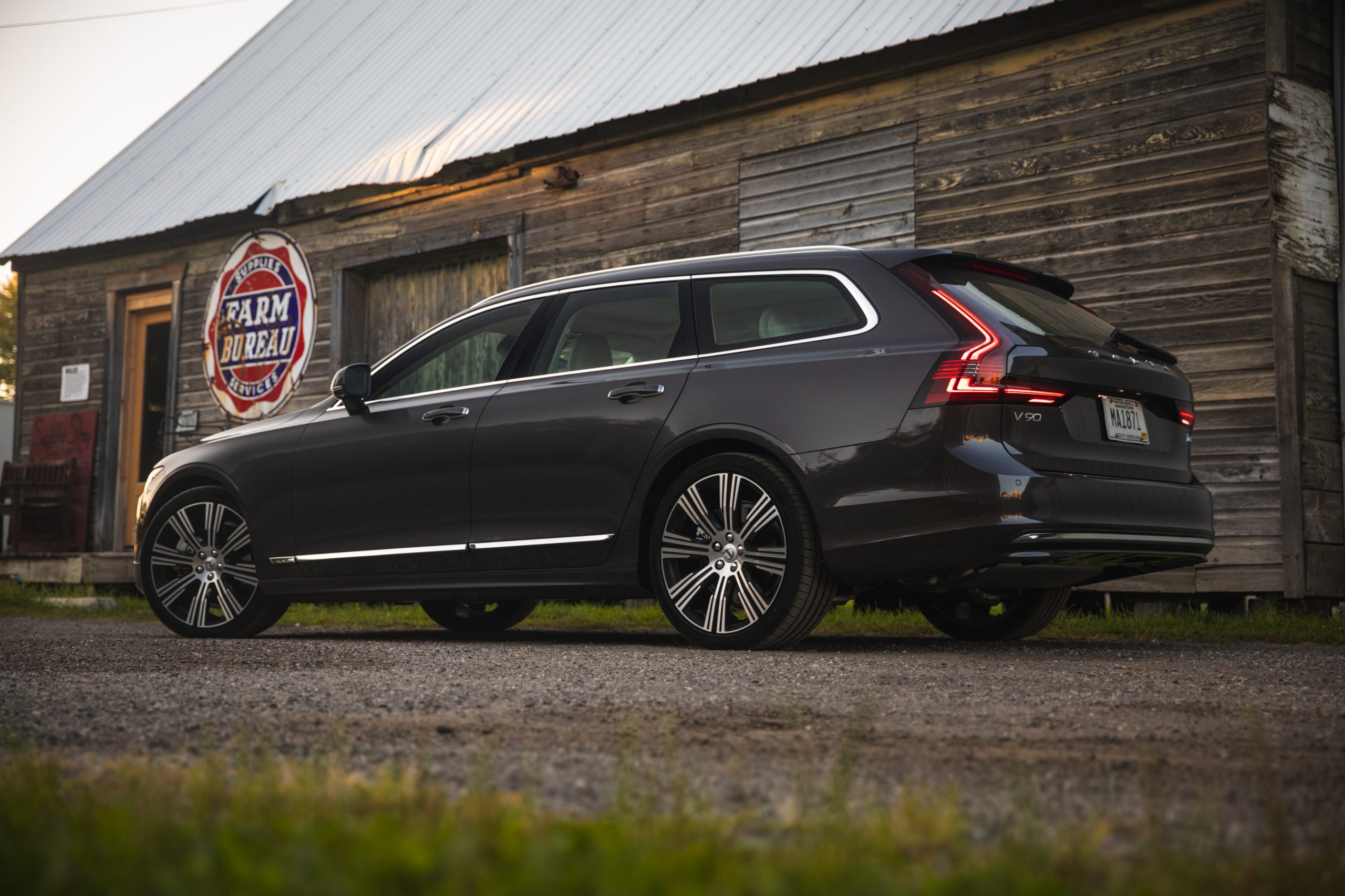 Review: 2021 Volvo V90 T6 AWD Inscription - Hagerty Media