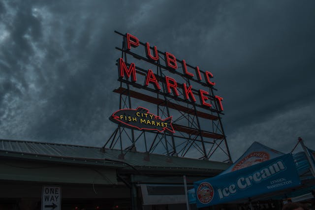 pikes place public market city fish