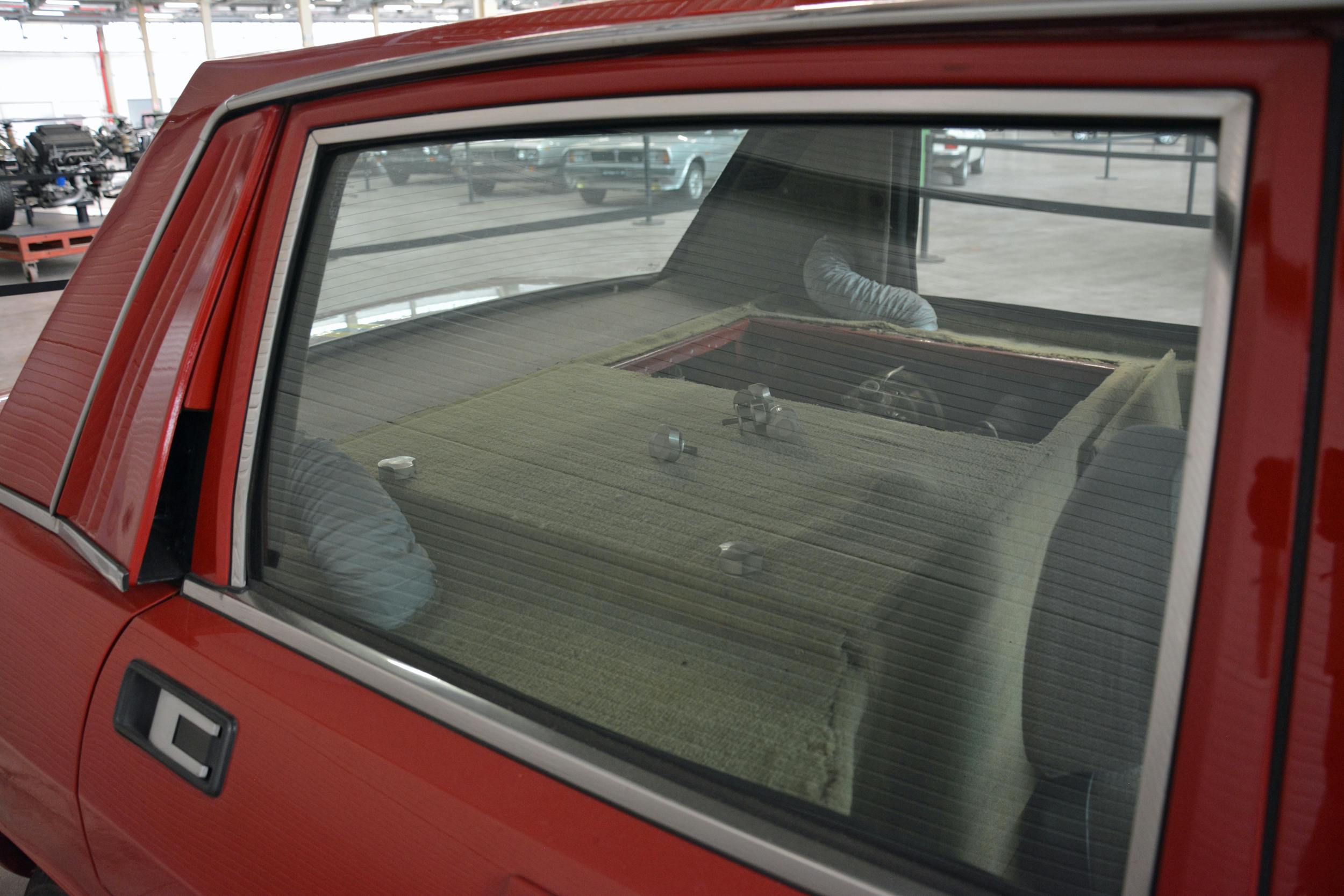 1984 lancia trevo bimotore rear window view