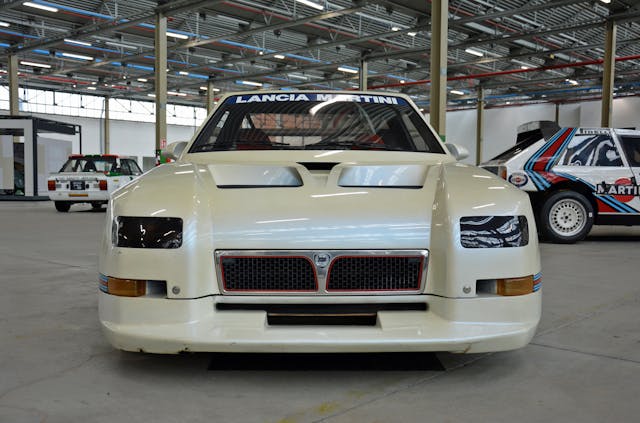 1988 lancia ecv front