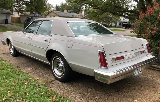 1978 Ford LTD II sedan 02