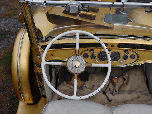 1931 Cadillac V-8 Convertible Coupe interior steering wheel