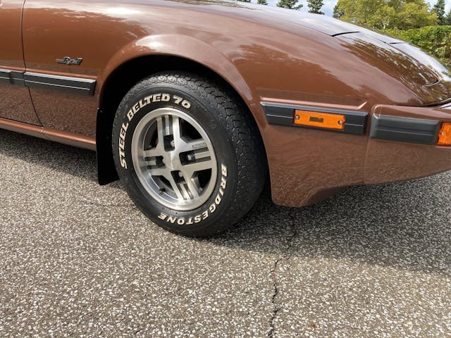 1983 Mazda RX-7 GSL tire