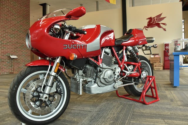 Paddock stands and tires Ducati