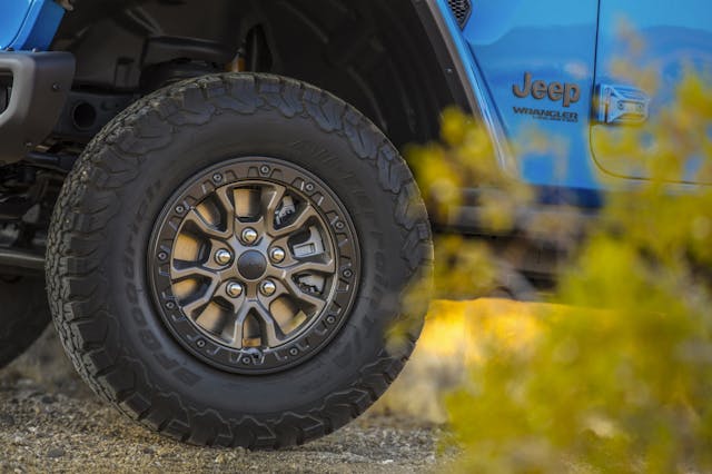 2021 jeep wrangler rubicon 392 wheel tire